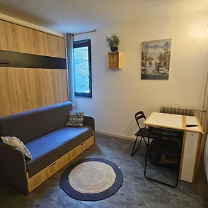 https://studio-le-ceretou.midi-pyreneeshotels.com